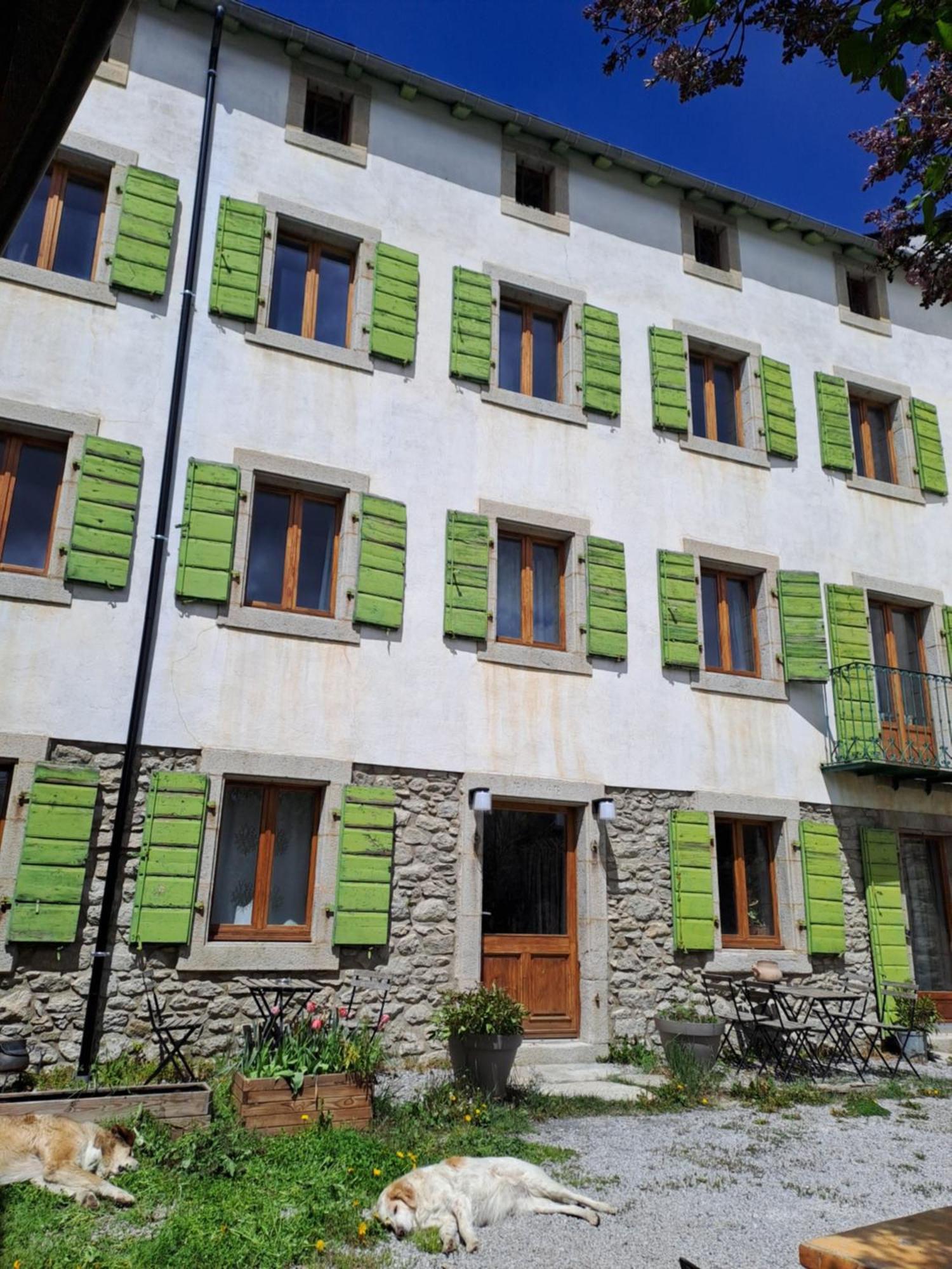 Le Grenier Des Moineaux Panzió Font-Romeu-Odeillo-Via Kültér fotó
